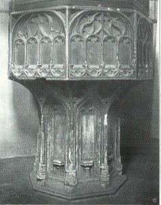 St. Martin BenninghausenTaufstein