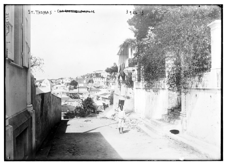 St. Thomas LCCN2014702254