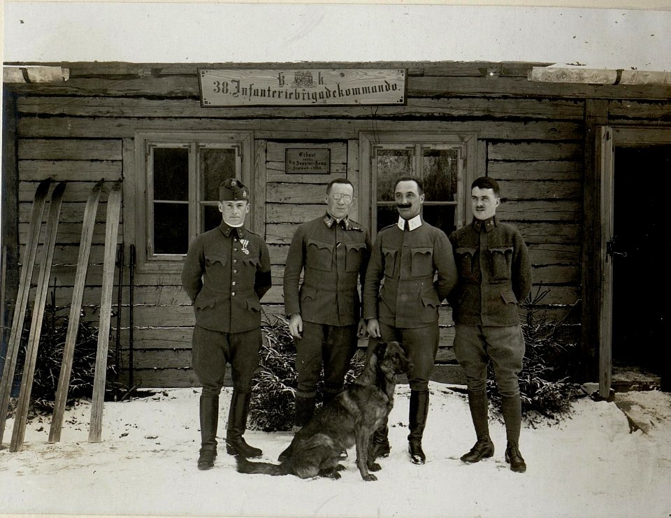 Stab des 38.Infanteriebrigadekommandos, 9.1.1917 (BildID 15542919)