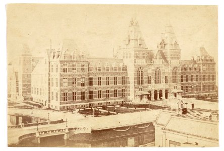 Stadhouderskade 42 - Rijksmuseum-exterieur Links Hobbemakade, daarvoor brug nr 176 en Singelgracht 010003001228 photo