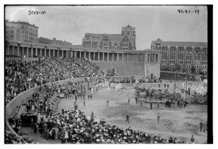 Stadium LCCN2014719505