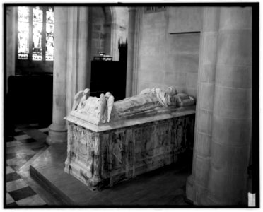 Stafford statue, Cathedral LCCN2016823595