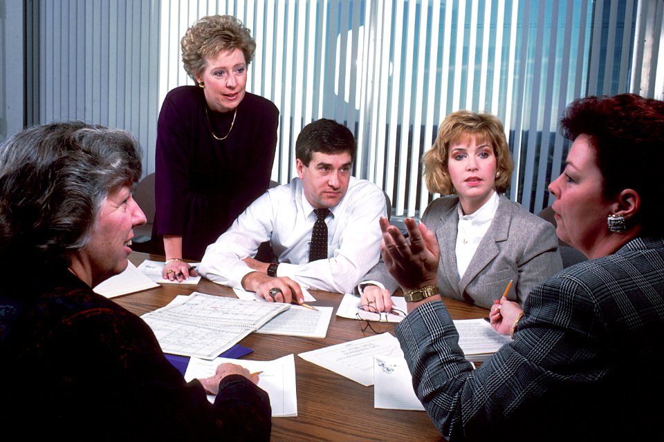 Staff meeting (3)