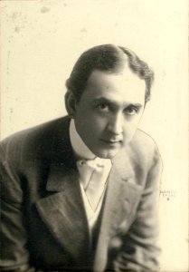 Stage actor Oliver J Eckhardt (SAYRE 23346)
