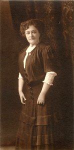 Stage actress Maude Granger (SAYRE 3912)