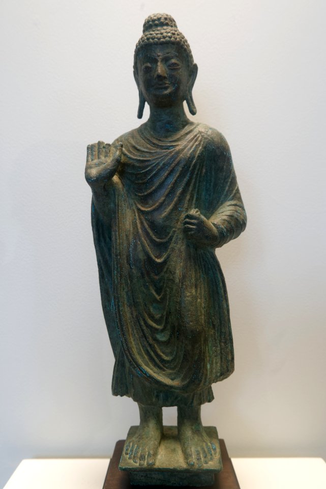 Standing Buddha Guimet MA8146 n01