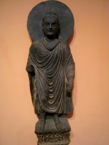 Standing Buddha, Indian, Gandhara, 3rd century AD, schist - Worcester Art Museum - IMG 7573