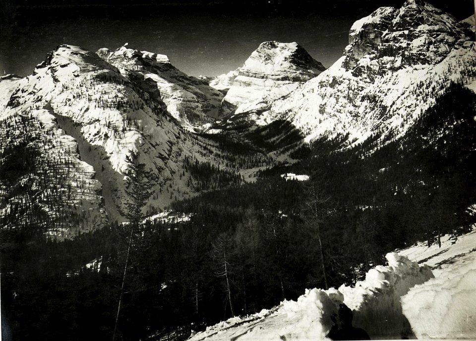 Standpunkt Cadinihang, Blick gegen Travenanzestal und Tofana. (BildID 15424176)