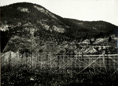 Standpunkt Cadini, Naturhöhle auf Cadini. (BildID 15426440)