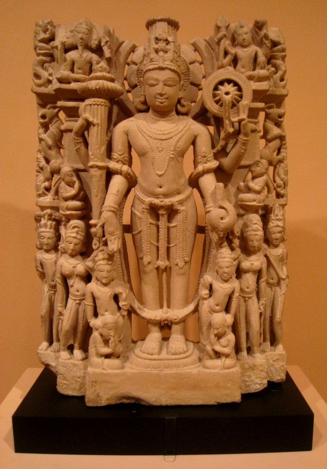 Standing Vishnu, Central India, 10th-11th century, sandstone - Worcester Art Museum - IMG 7569
