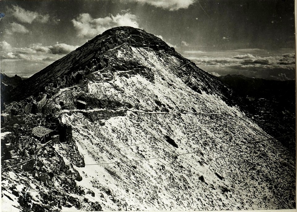Standpunkt Cima di Cupola, Cima di Cupola und. Cima d' Asta. ( Fortsetzung zu WK1 ALB018 04725a) (BildID 15428628)