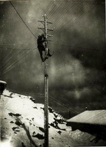 Standpunkt Dreisprachenspitze, Telephonist bei der Arbeit. (BildID 15425628)