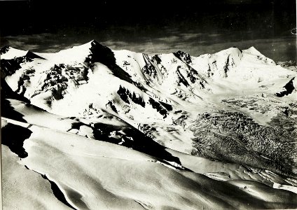 Standpunkt Fornogletscher. Blick gegen Westen mit Punta San Matteo bis Pizzo Tresero (gegnerische Stellung) (BildID 15423073)
