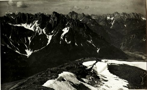 Standpunkt Hochspitze, Panorama vom Monte Peralba bis zum karnischen Kamm .Monte Rinaldo, Monte Terca piccolo (4. Teilbild zu WK1 ALB15 04095a) (BildID 15420836)
