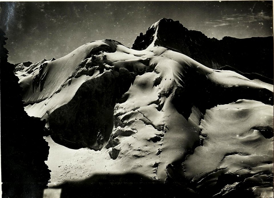 Standpunkt Pleisshorn, Panorama (1. Teilbild = WK1 ALB013 03613a ) Eigene und feindliche Stellungen der Trafoier-Eiswand und Madatschgruppe (BildID 15416080)