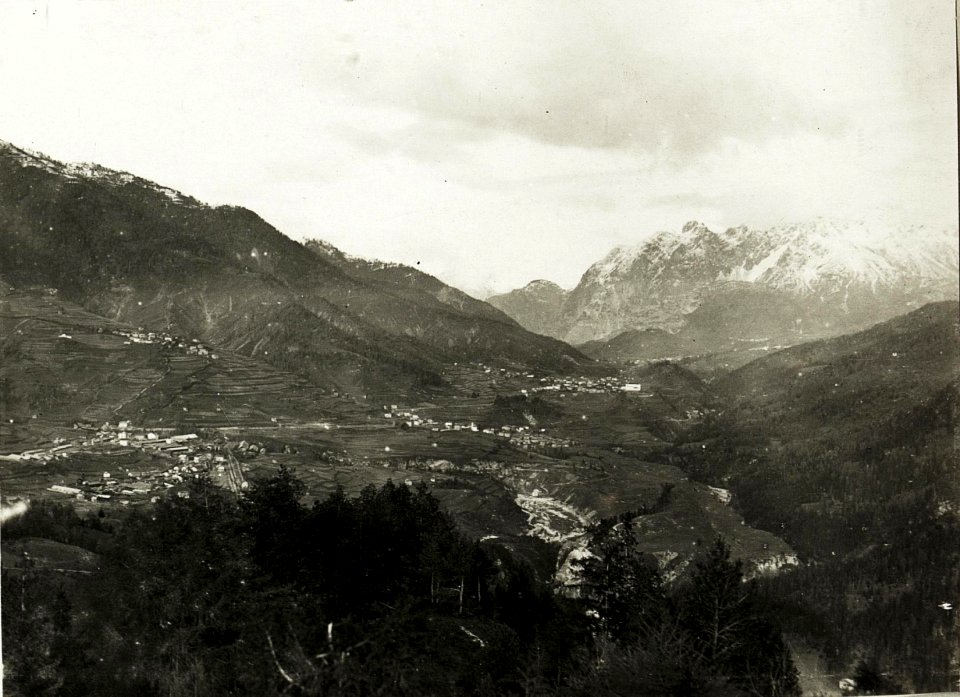 Standpunkt Pieve di Cadore, Blick vom Werk Castello gegen Calalzo. (BildID 15416423)