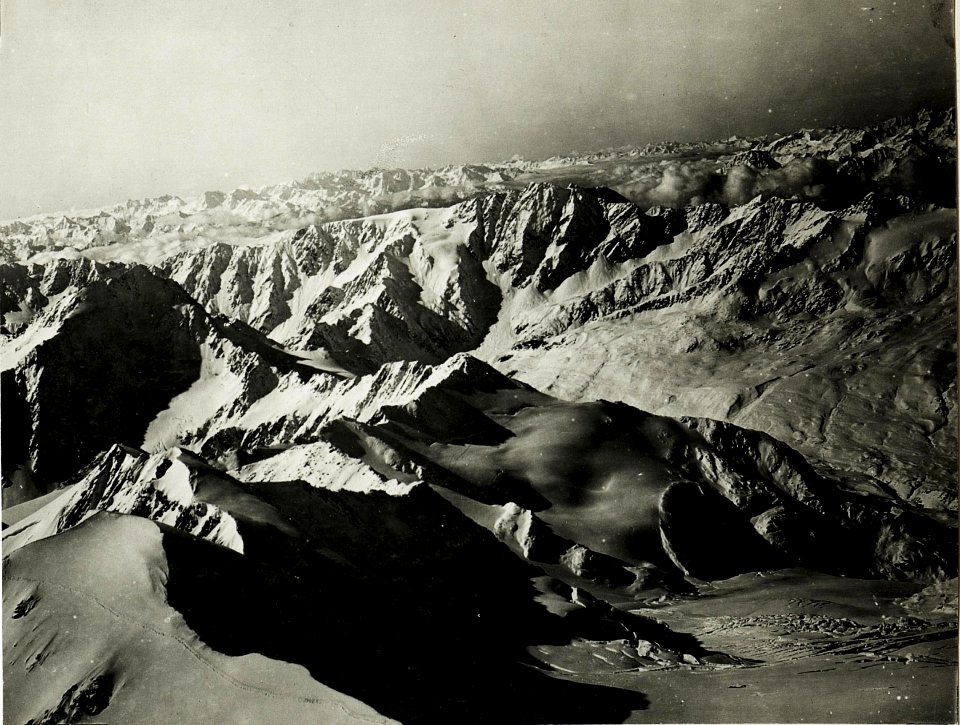 Standpunkt San .Mattéo, Panorama von Presanella bis Ortlergruppe. (3. Teilbild zu WK1 ALB017 04581a) (BildID 15426944)