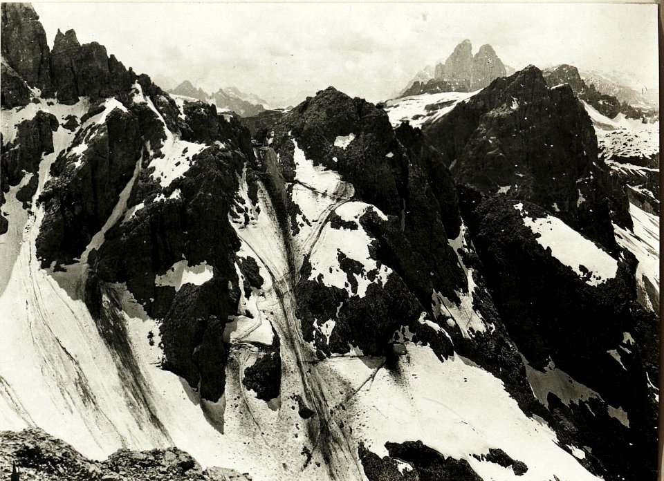 Standpunkt Rotwand, Eigene Stellungen am Elferkofel. (BildID 15420059)