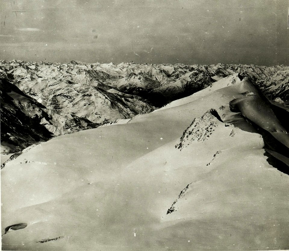 Standpunkt San .Mattéo, Panorama von Presanella bis Ortlergruppe. (5. Teilbild zu WK1 ALB017 04581a) (BildID 15426958)