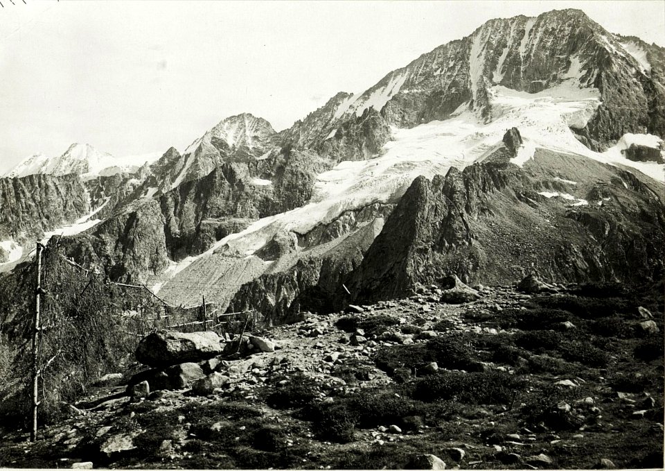 Standpunkt Monticello, Blick gegen Süden, maskierter Weg, Busacca, Monte Cercen, Cima Vermiglio. (BildID 15425124)
