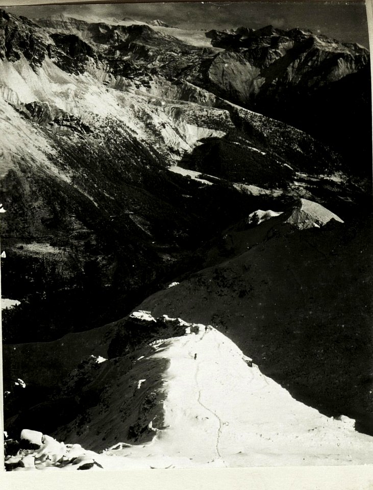 Standpunkt Redival Panorama (3. Teilbild zu WK1 ALB018 04608a) Pejotal. (BildID 15427627)