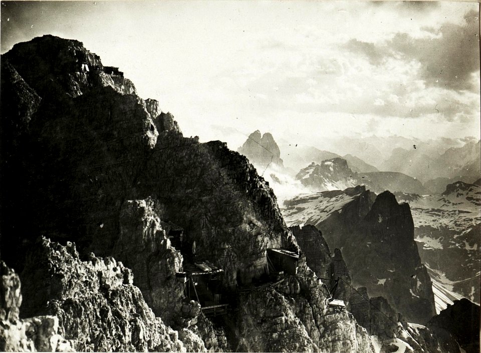 Standpunkt Rotwandhang, Polar mit Blick gegen Einserkofel und Zinnen (BildID 15420052)