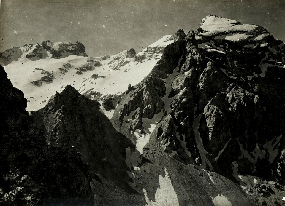 Standpunkt Schimkekopf, Blick gegen Cresta bianca und Forame-Stellung (BildID 15427494)