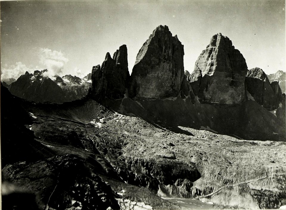 Standpunkt Toblinger Knoten, Sextnerstein, Paternsattel, Große Zinne (Sommer 1917.) (BildID 15423728)