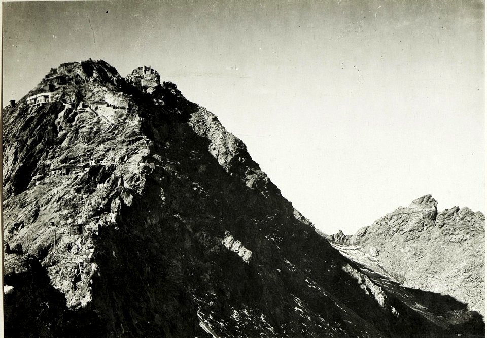 Standpunkt Weg auf Valbiolo, Eigene Valbiolo-Stellung, italienische, vorgeschobene Sandsackstellung am Valbiolo. (BildID 15425180)