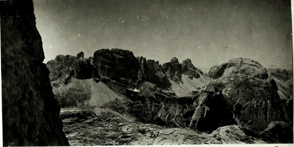 Standpunkt Toblingerknoten, Blick gegen Nordwest mit Bullenköpfen und Schwalbenjöchl. (BildID 15425908)