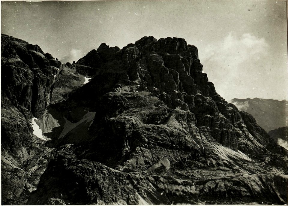 Standpunkt Toblingerknoten, Blick gegen Osten mit Toblingerknoten. (BildID 15424001)