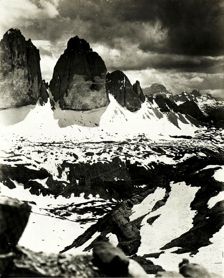 Standpunkt Toblingerknotenhang, Rundbild Zinnenplateau. (10. Teilbild zu WK1 ALB015 04061a.) (BildID 15420563)