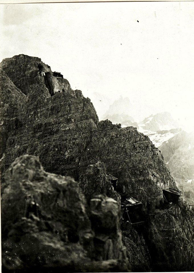Standpunkt Rotwandspitzenstellung, von Unterständen auf Polar bis Monte Cristallo. (BildID 15419142)