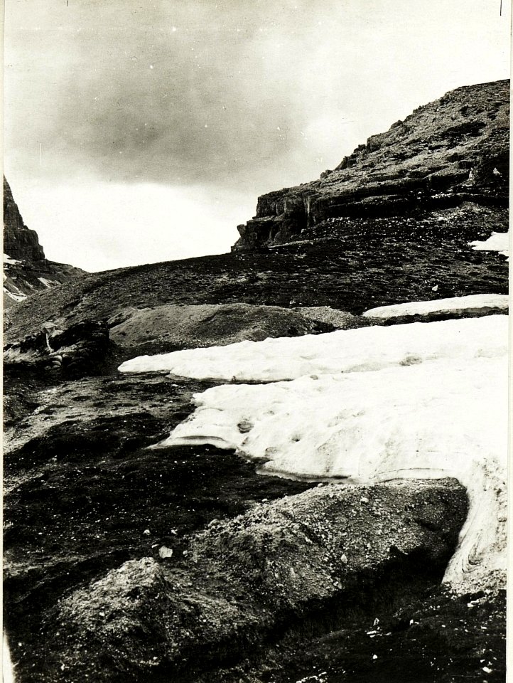 Standpunkt Toblingerknotenhang, Rundbild Zinnenplateau. (6. Teilbild zu WK1 ALB015 04061a.) (BildID 15420535)