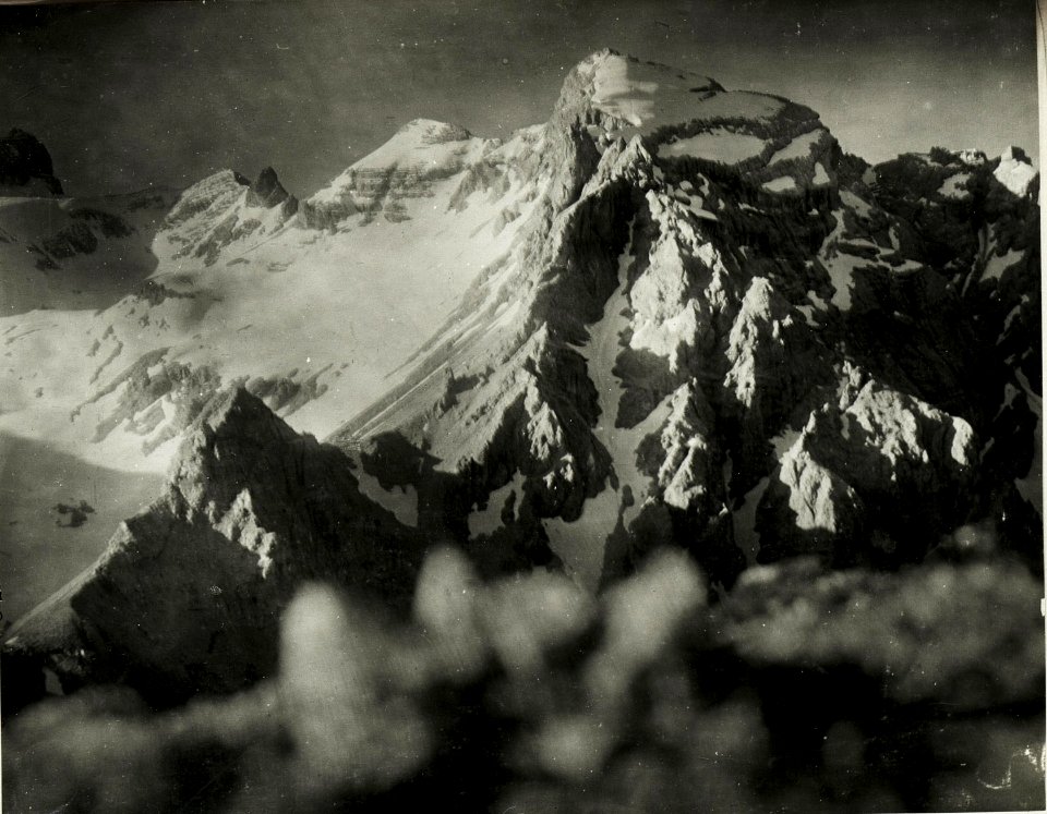 Standpunkt Schimkekopf, Blick gegen Cresta bianca und Forame-Stellung. (BildID 15427536)