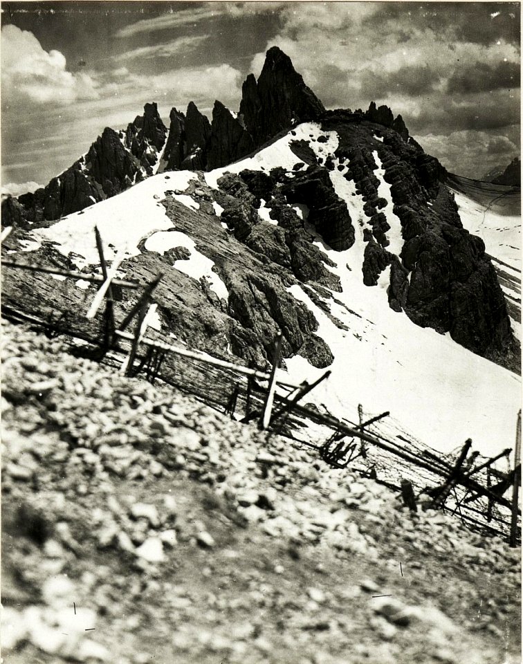 Standpunkt Toblingerknotenhang, Rundbild Zinnenplateau. (7. Teilbild zu WK1 ALB015 04061a.) (BildID 15420542)