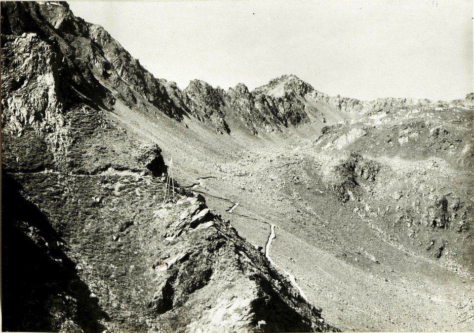 Standpunkt Weg auf Tonalespitze, Blick gegen Norden auf Valbiolo. (BildID 15425187)