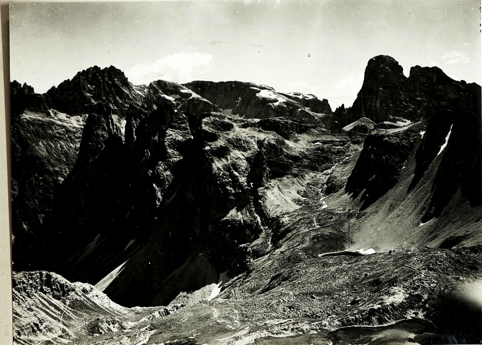 Standpunkt Toblinger Knoten, Zinnenplateau, Rotwandspitz, Elferkofel, Oberbacherspitze, Zwölfer, Büllelejoch. (BildID 15423777)
