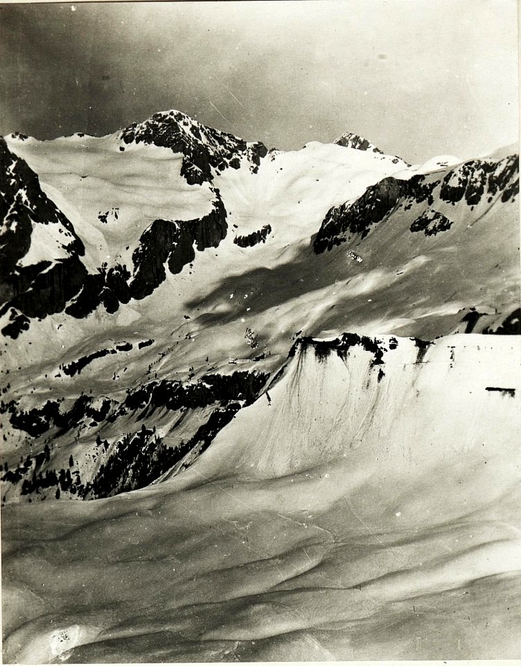 Standpunkt Varos ,Panorama von Punta Penia bis Grand Vernell,Fortsetzung eigene obere Contrinstellung. (3. Teilbild zu WK1 ALB015 04030a.) (BildID 15420017)