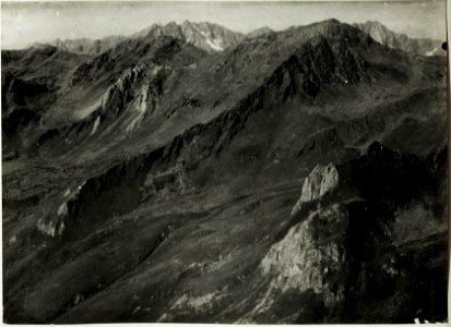 Standpunkt Tonalespitz Panorama (3. Teilbild zu WK1 ALB018 04613a) Monte Tonale bis Pt. Casaole. (BildID 15427704)