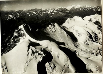 Standpunkt, Beobachtungsstand am Ortler, Blick auf das Eiskögele. (BildID 15415954)