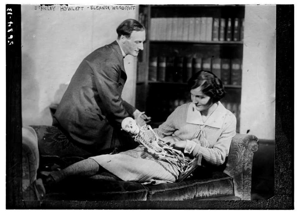 Stanley Howlett - Eleanor Woodruff LCCN2014714131