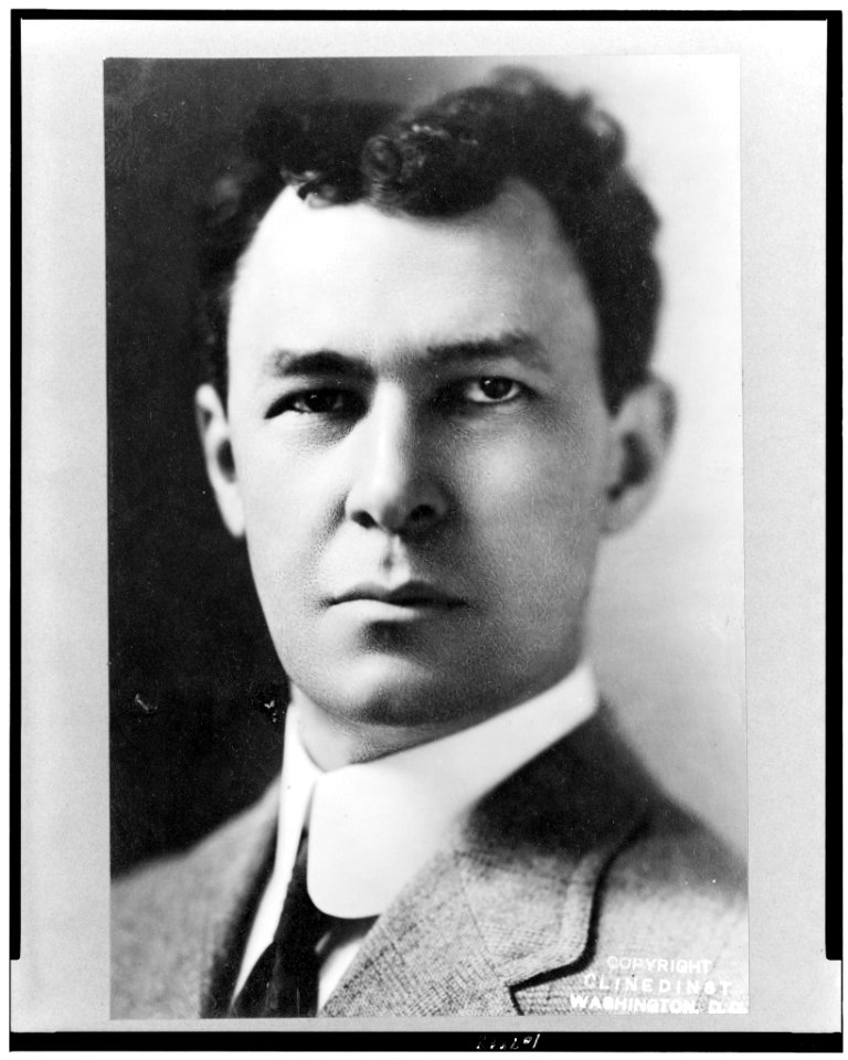 Stanley Wellington Finch, head-and-shoulders portrait, facing slightly left LCCN93506779