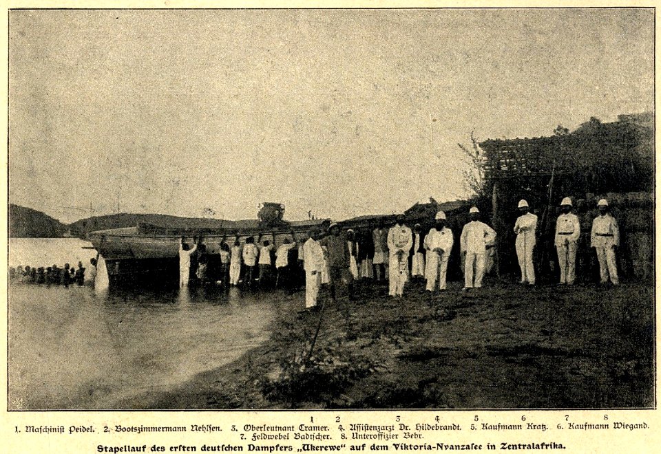 Stapellauf des ersten deutschen Dampfers 'Ukerewe' auf dem Viktoriasee,1900