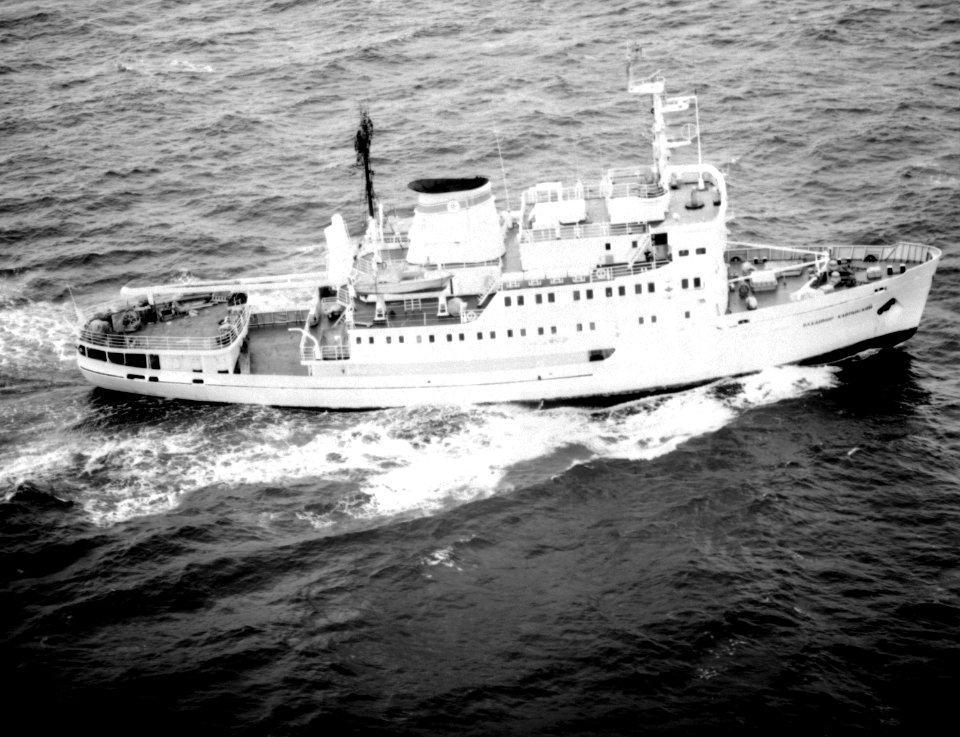 Starboard beam view of research ship and icebreaker Vladimir Kavraysky underway April 1992 DN-SN-92-07068