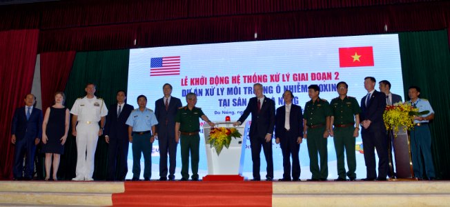 Start of Second Phase of Dioxin Contamination Treatment at Danang Airport (30102466260)