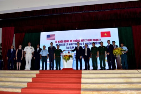 Start of Second Phase of Dioxin Contamination Treatment at Danang Airport (30102465780)