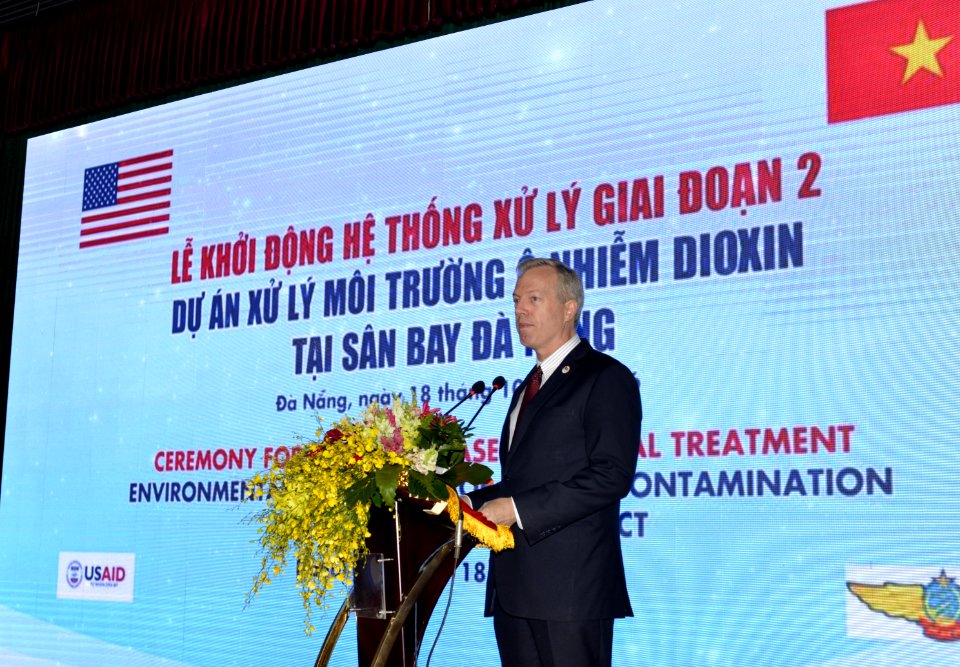 Start of Second Phase of Dioxin Contamination Treatment at Danang Airport (30313547551)