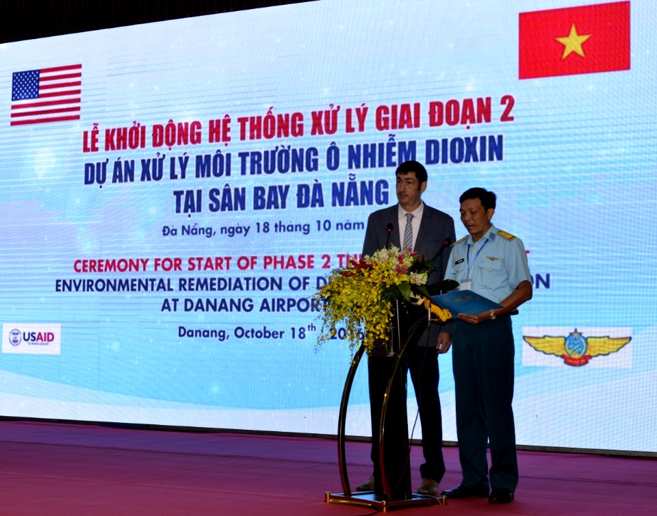 Start of Second Phase of Dioxin Contamination Treatment at Danang Airport (29767958683)