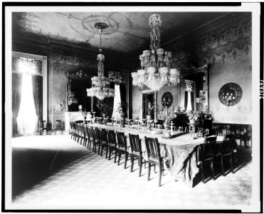 State dining room in the White House LCCN91792382